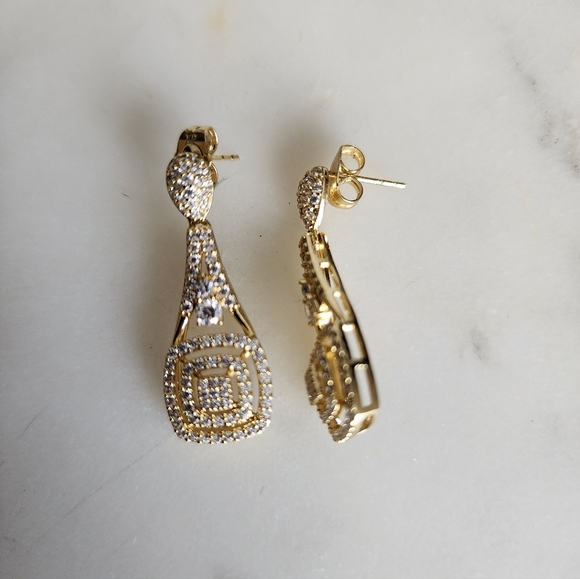 Gold Plated 14k Color and Zircoin Dangle Earrings . NWOT - Picture 5 of 6